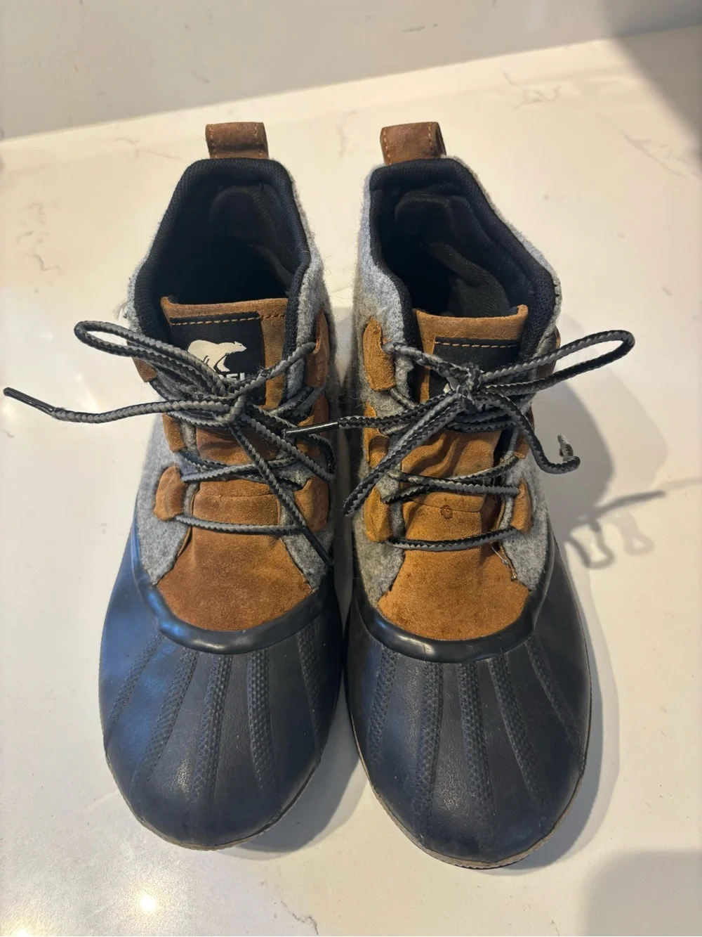 Sorel Women’s Gray Wool & Brown Suede Lace-Up Boots